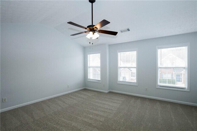 Building Photo - 3048 Kentmere Dr