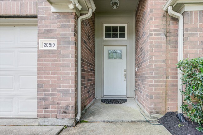 Building Photo - 20819 Grenoble Ln