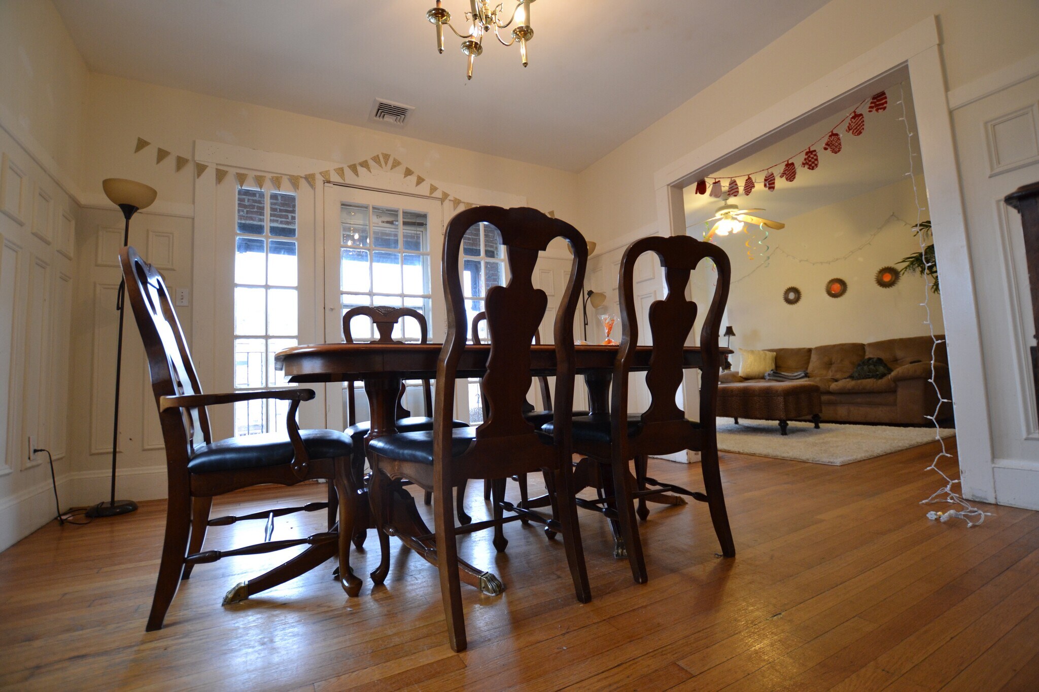 Building Photo - 207 Chestnut Ave