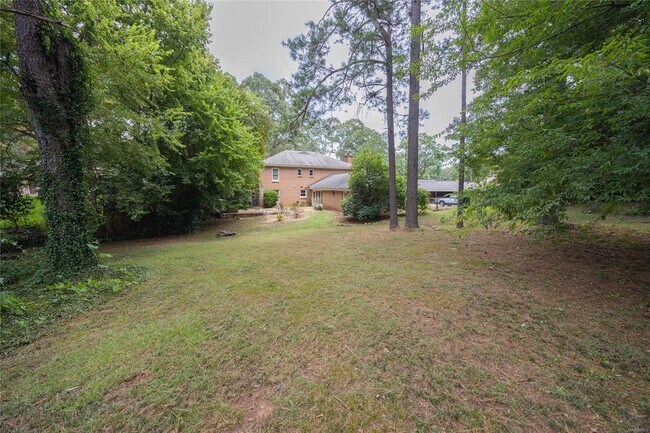 Building Photo - 3954 Croydon Rd