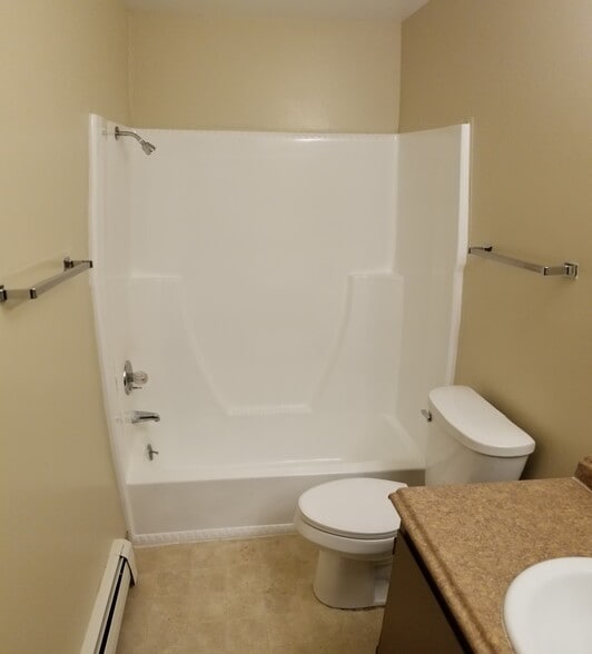 Building Photo - 2500 Wilson Ct