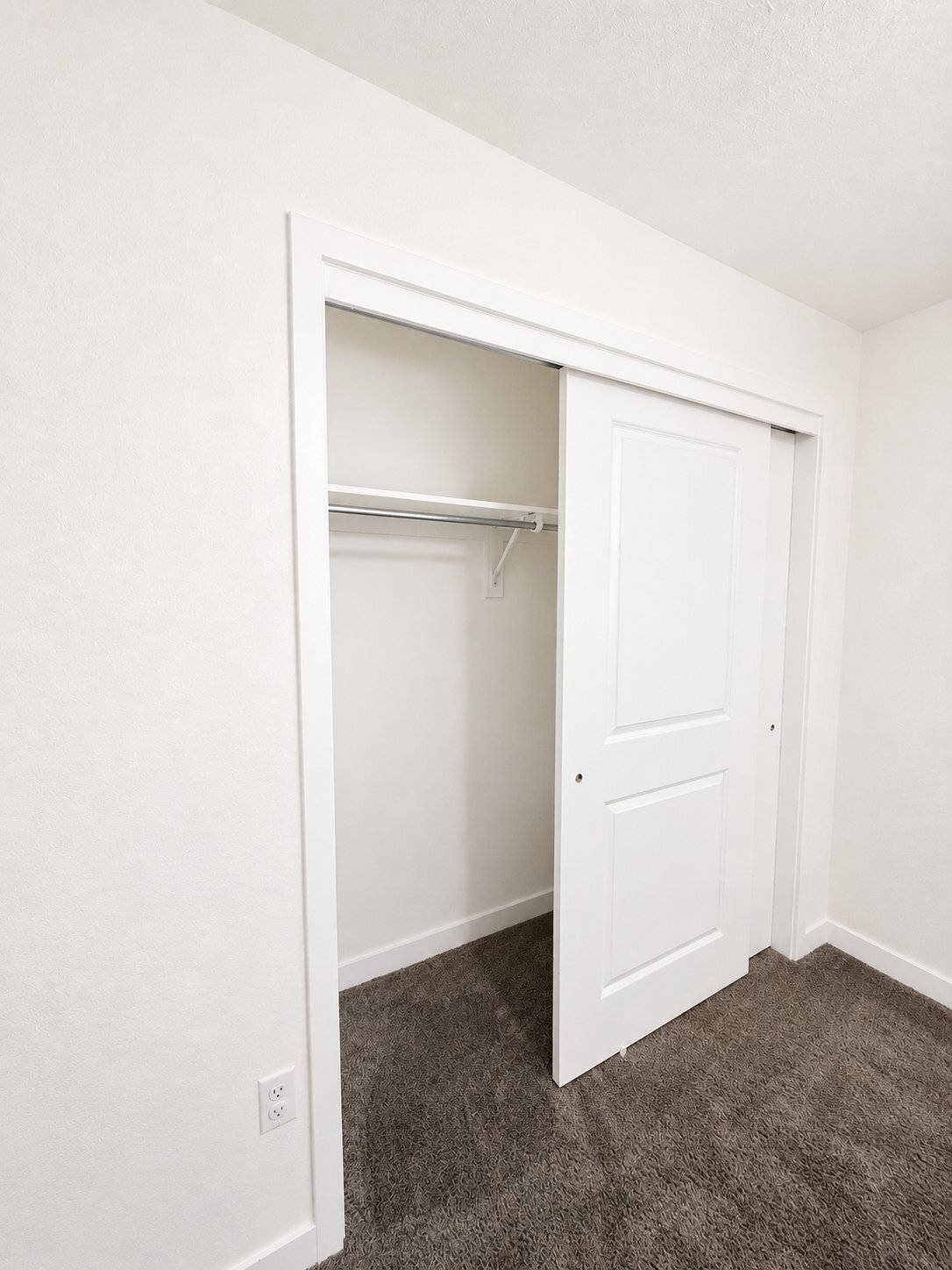 Building Photo - 3865 S 2935 W