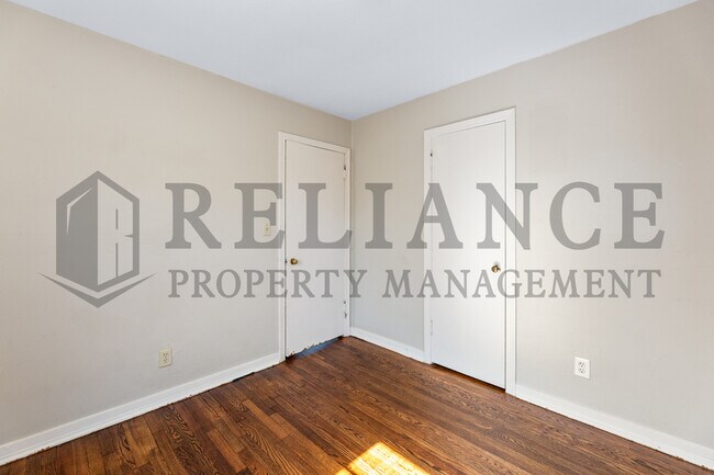 Building Photo - 1334 S Dodge Ave