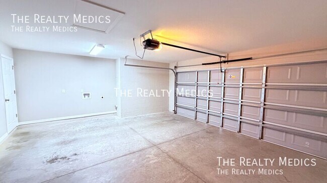 Building Photo - 15629 SW 46th Ave Rd