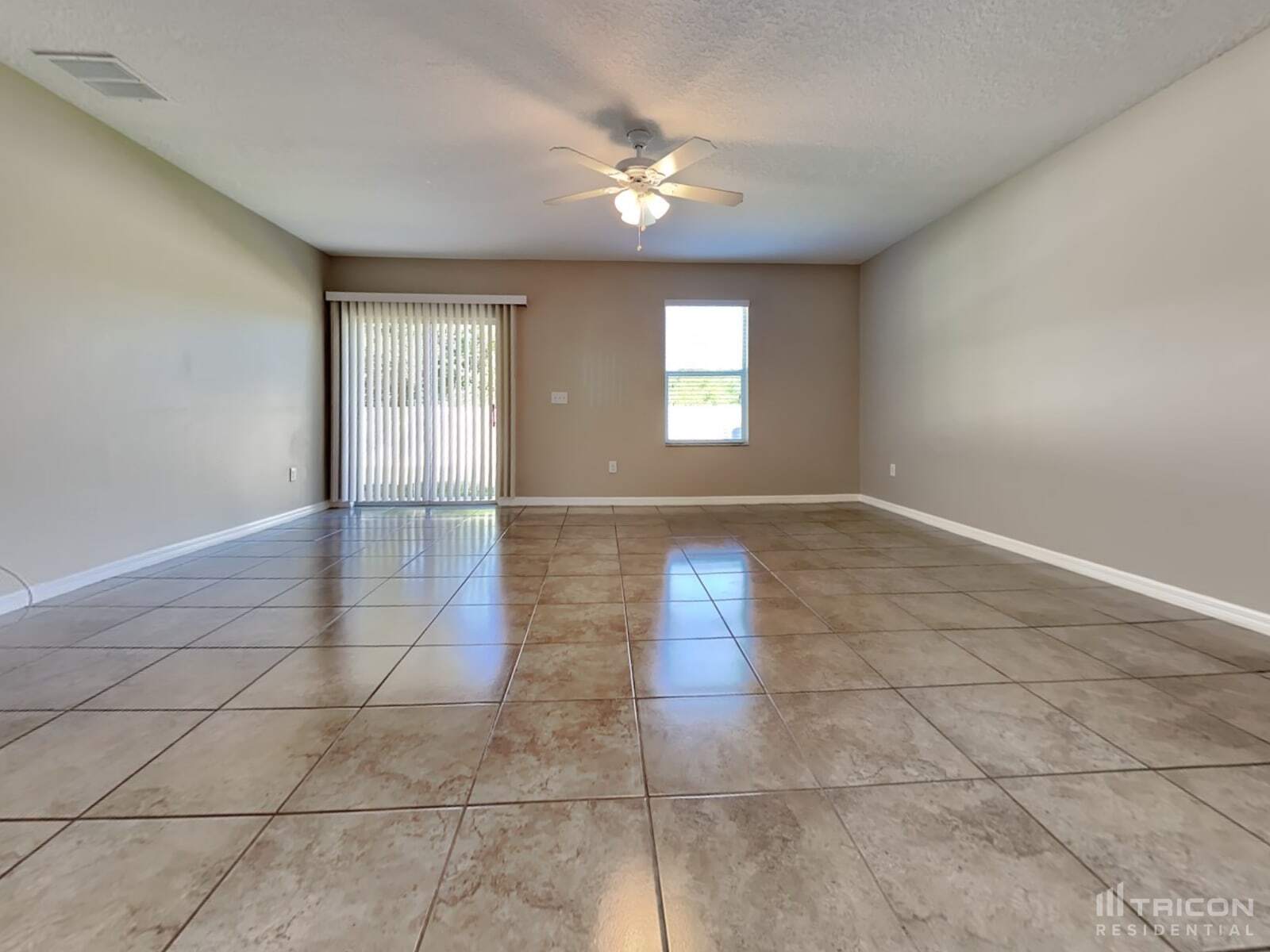 Building Photo - 1752 Broad Winged Hawk Dr
