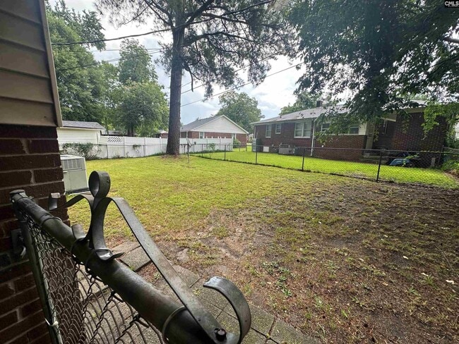 Building Photo - 1707 Northland Dr