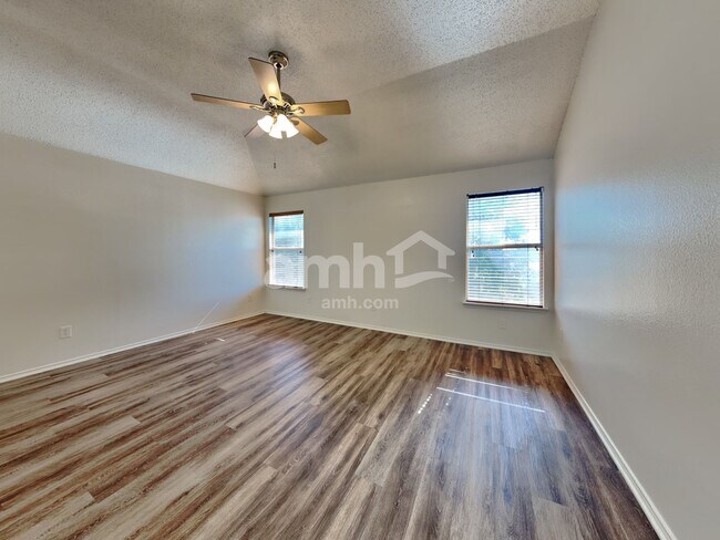 Building Photo - 10308 Oak Branch Ln