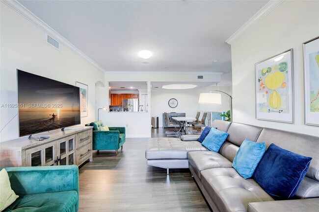 Building Photo - 6380 NW 114th Ave