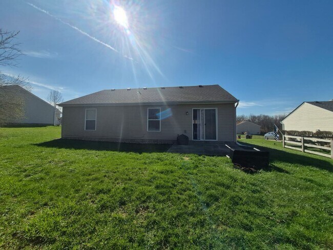 Building Photo - 40 Nicole Dr