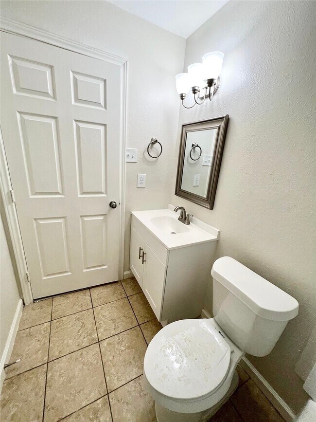 Building Photo - 130 Oyster Creek Dr