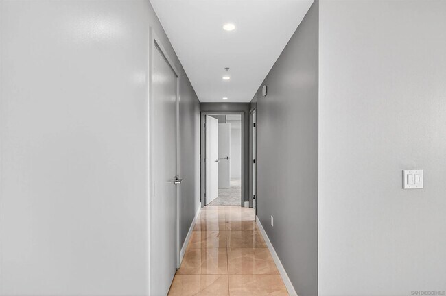 Building Photo - 321 Tenth Ave