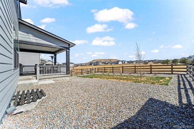 Building Photo - 815 Simmental Lp