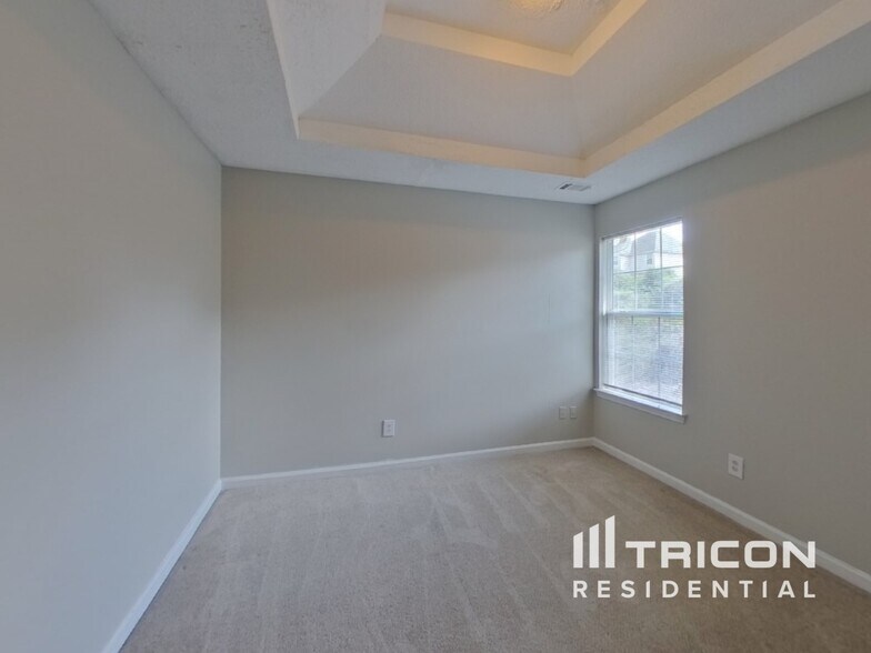 Building Photo - 464 Berkshire Pl