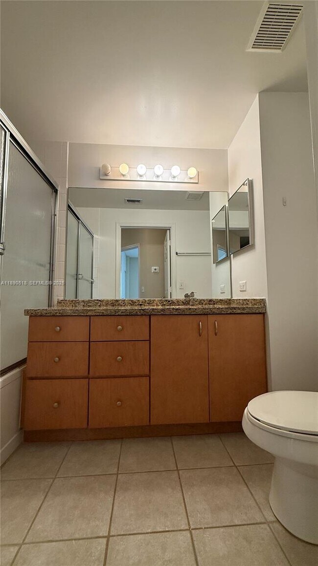 Building Photo - 2107 SE 10th Ave