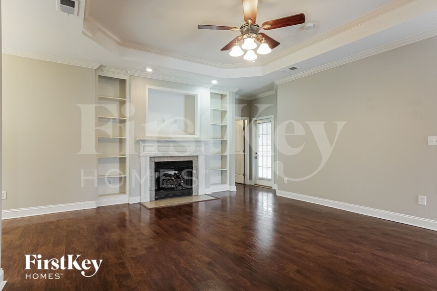 Building Photo - 2057 Highview Way