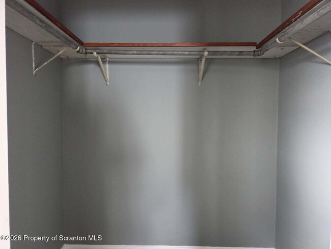 Building Photo - 434 Hickory St