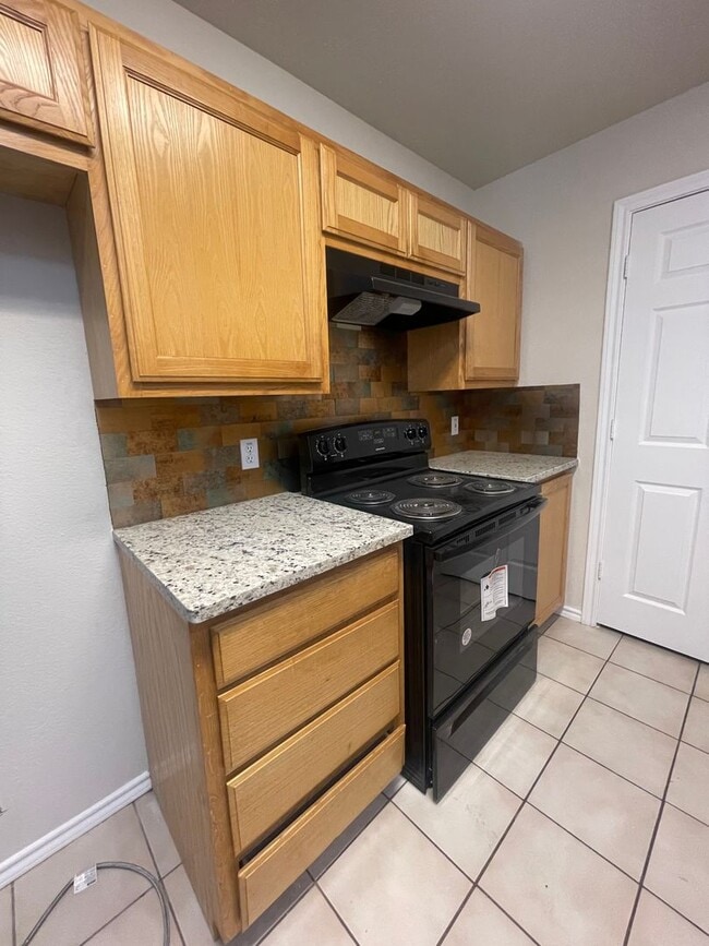 Building Photo - House For Lease In Old Granbury Estates 3 ...