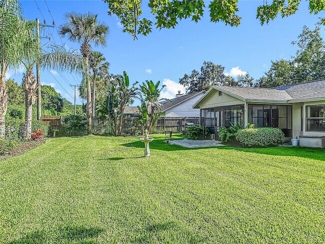 Building Photo - 4039 N Waterbridge Cir