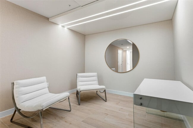 Building Photo - 900 N Ocean Blvd