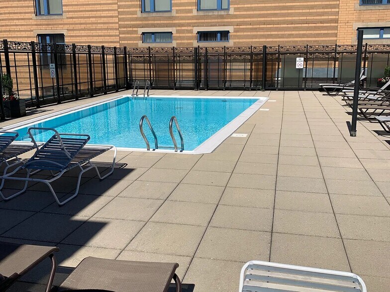 Building Photo - 1440 N St NW