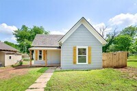 Building Photo - 1205 W College Ave