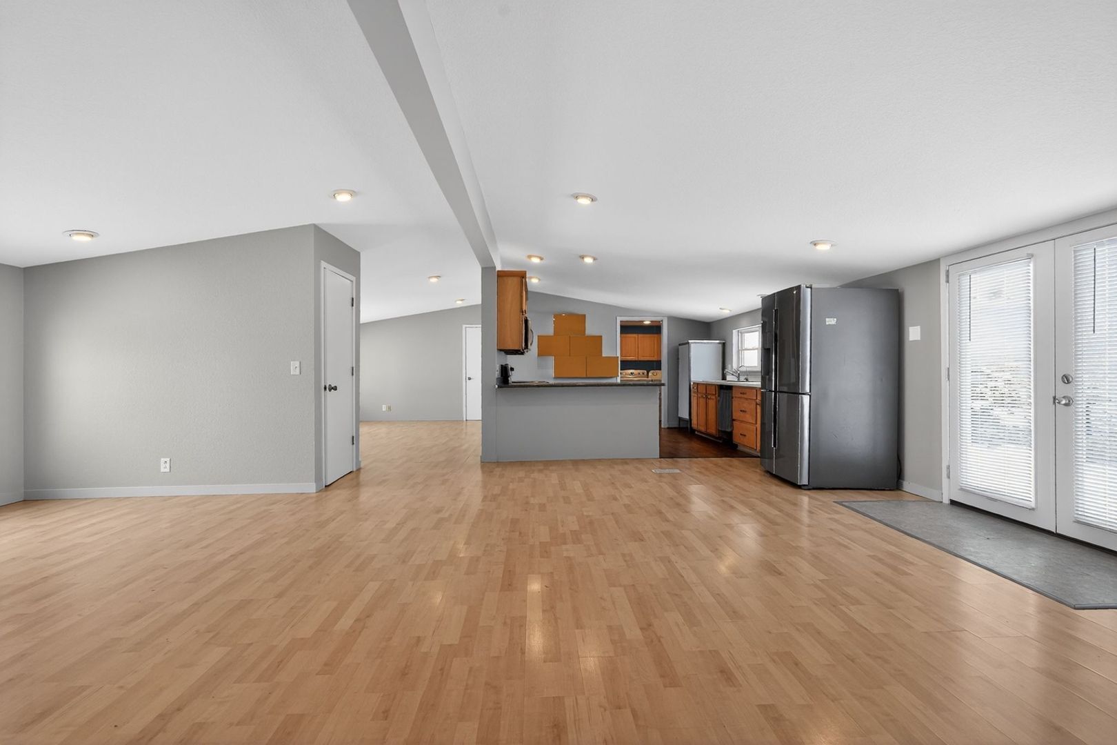 Building Photo - 18025 Doehrman Rd