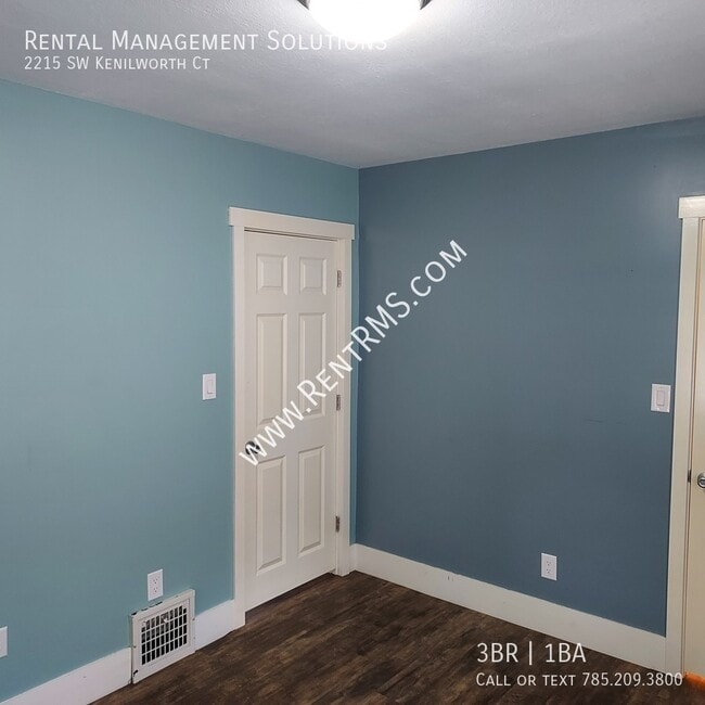 Building Photo - 2215 SW Kenilworth Ct