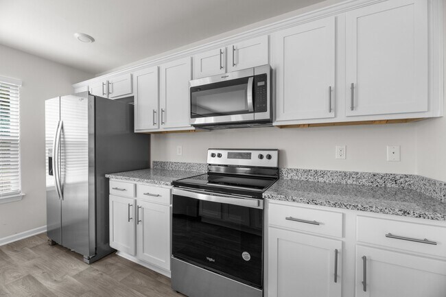 Building Photo - 4008 Madeline Farm Blvd