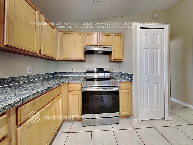 Building Photo - 3133 Blaine Cir