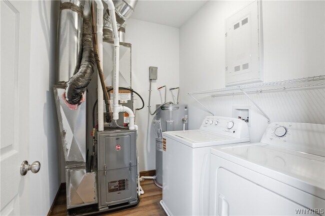 Building Photo - 1130 Orchard Park Rd