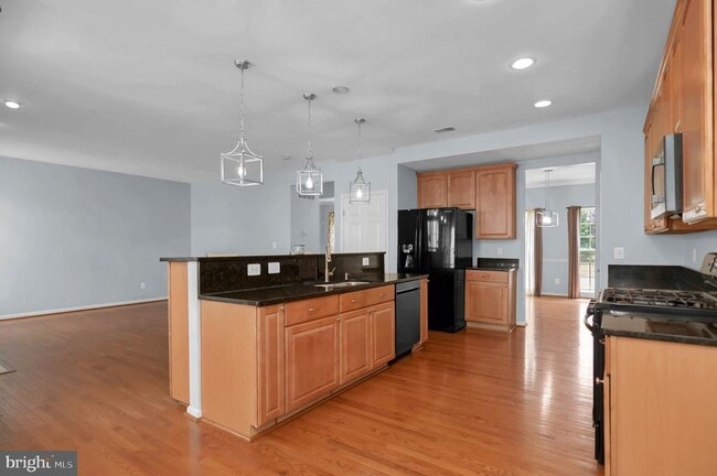 Building Photo - 2548 Port Potomac Ave