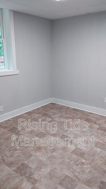 Building Photo - 508 Wood Terrace NE