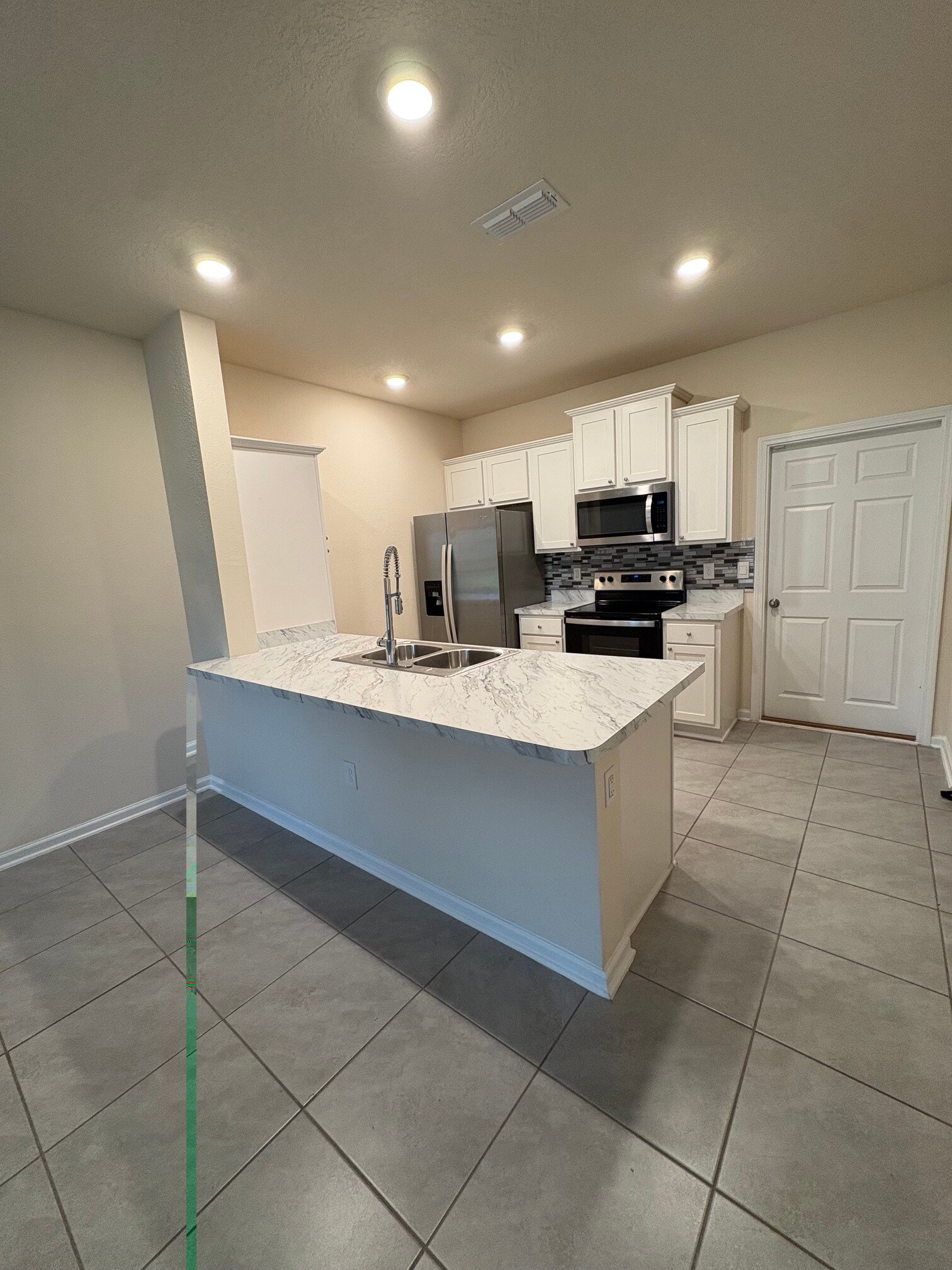 Building Photo - 86496 Shortline Cir
