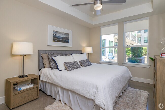 Building Photo - Studio Steal: Reduced Rates + 1 Month Free!