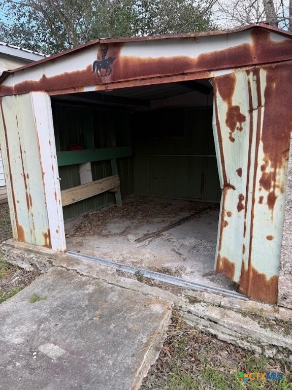 Building Photo - 784 Samuels St