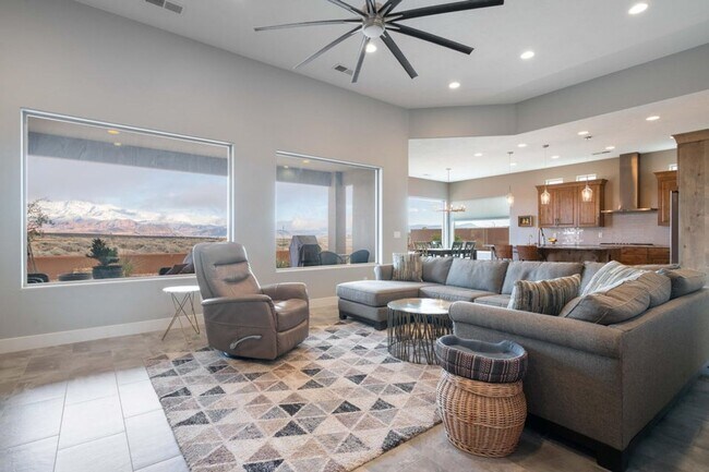 Building Photo - Stunning home with Unobstructed Panoramic Views of Pine Valley Mountain —  6-Month Lease Only