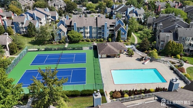 Building Photo - 107 Longfield Ct