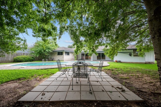 Building Photo - 3106 Salem Ct