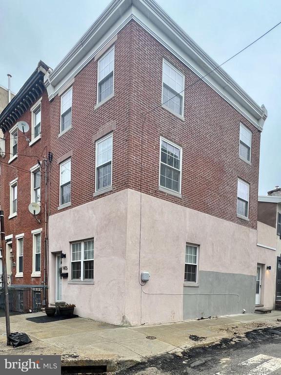 Building Photo - 1415 S 4th St