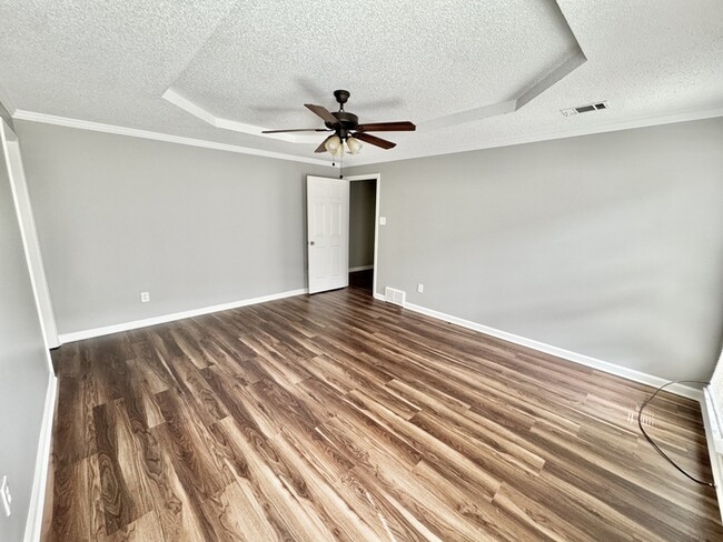 Building Photo - 8415 Woolrich Dr