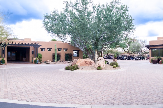 Building Photo - 3Bed/2Bath Home in Rio Verde! Move-In Read...