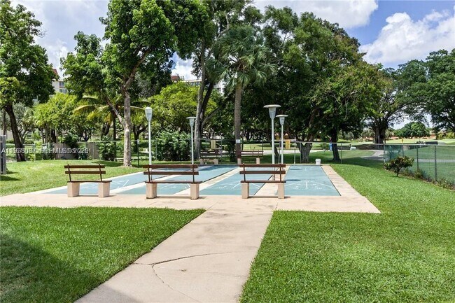 Building Photo - 6921 Environ Blvd