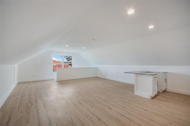 Building Photo - 15603 TX-29