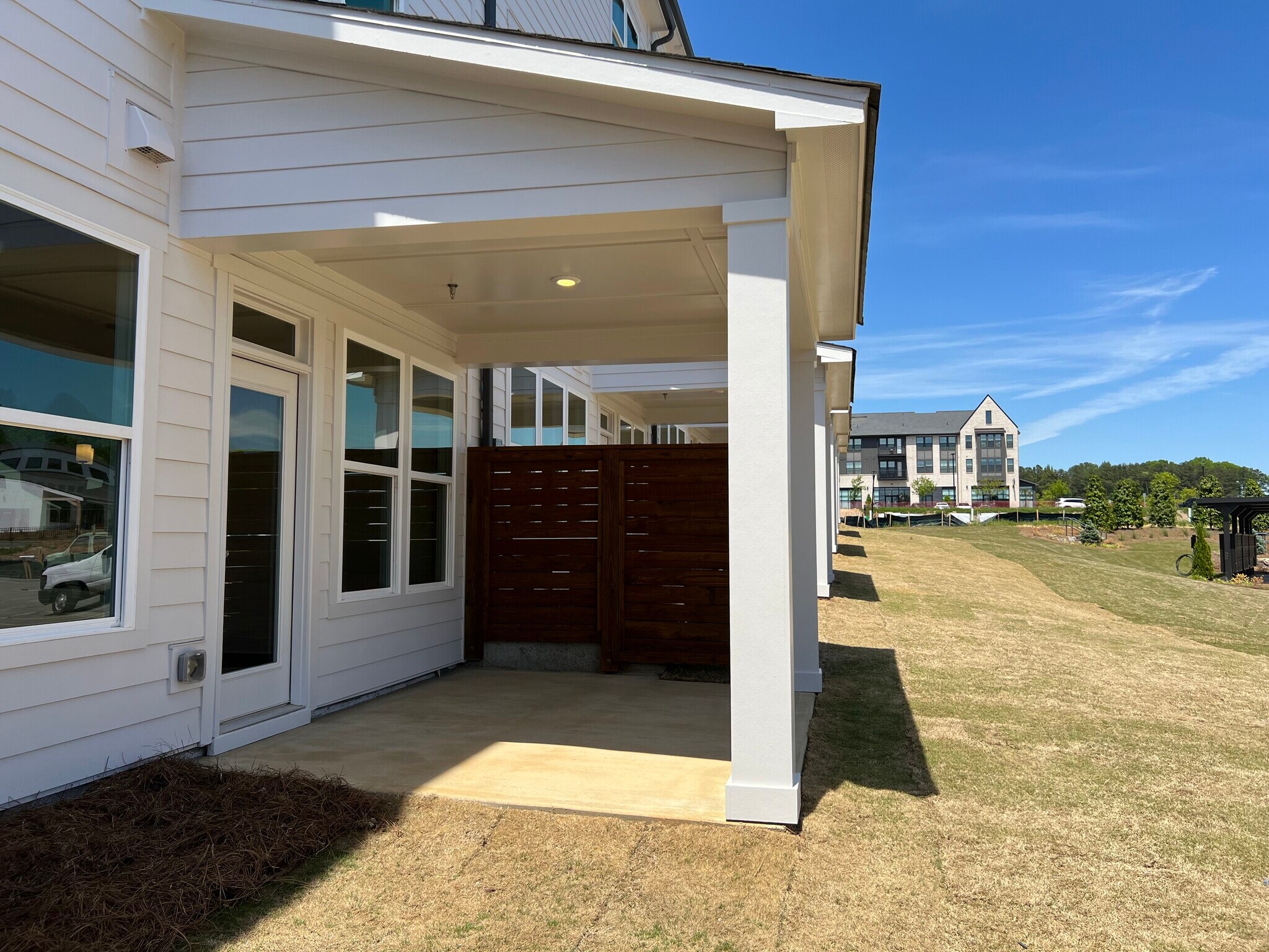 Building Photo - 1245 Willowcrest Way