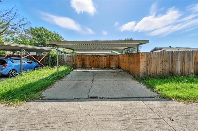 Building Photo - 5922 Timbercrest Dr