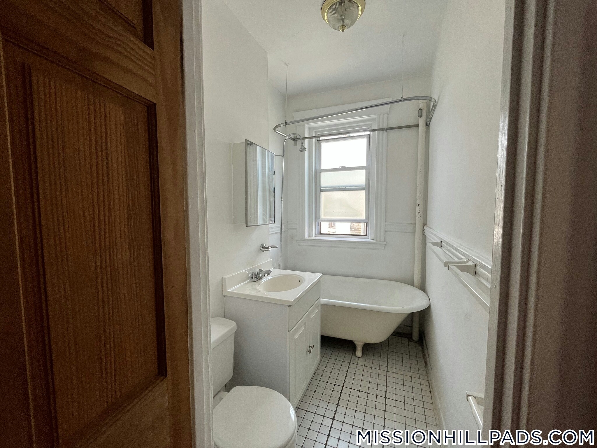 Building Photo - 360 Riverway
