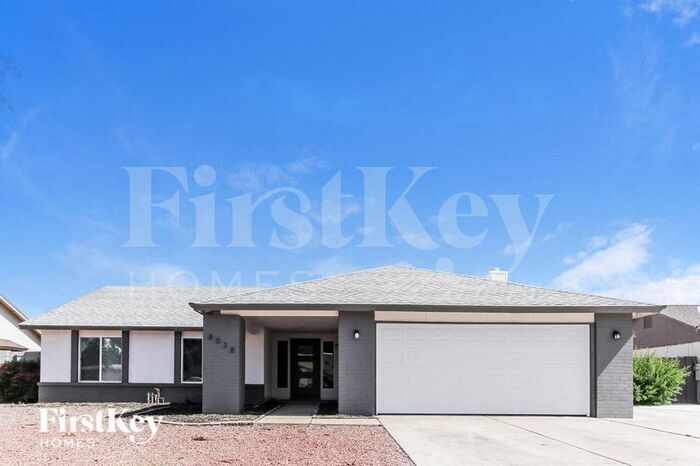 Primary Photo - 8038 W Windrose Dr