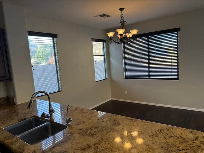 Building Photo - This is a great home located in Seville