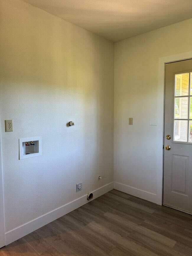 Building Photo - Make this beautiful country home yours! Our home is available for immediate rent.