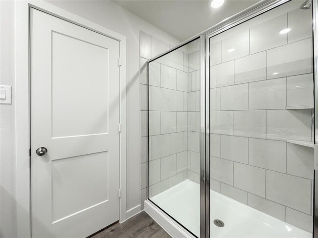 Building Photo - 7806 Alset Dr
